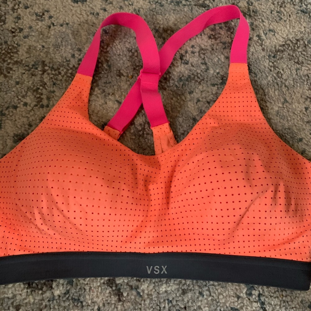 Sports bra